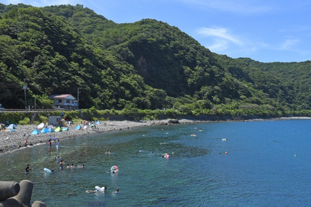 川奈海水浴場1