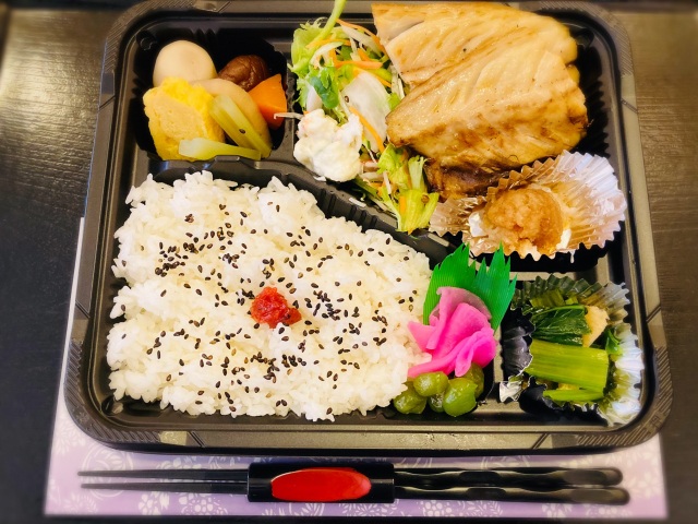 塩サバ弁当